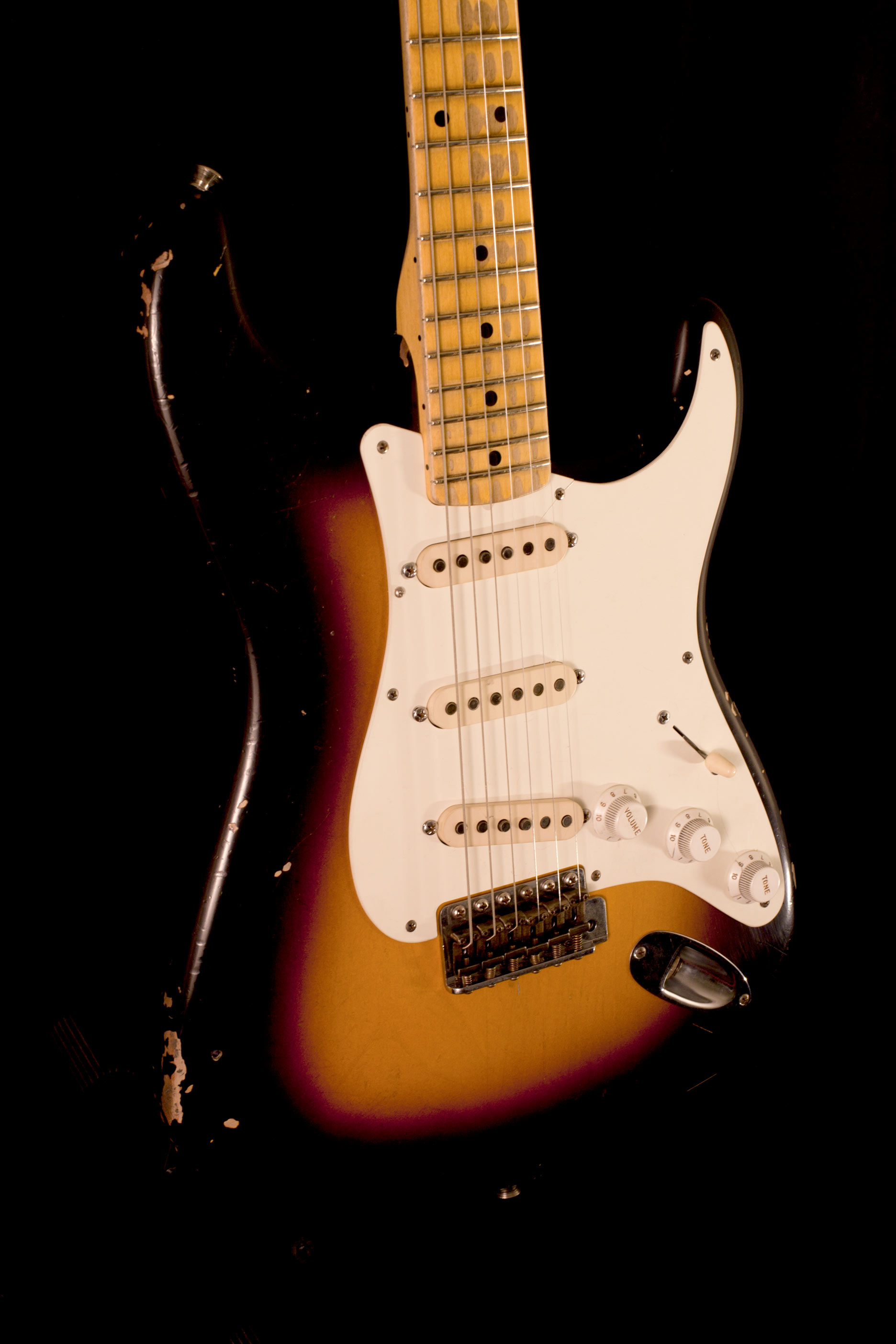Fender Stratocaster Eric Clapton "Brownie" Tribute Gitarren Total