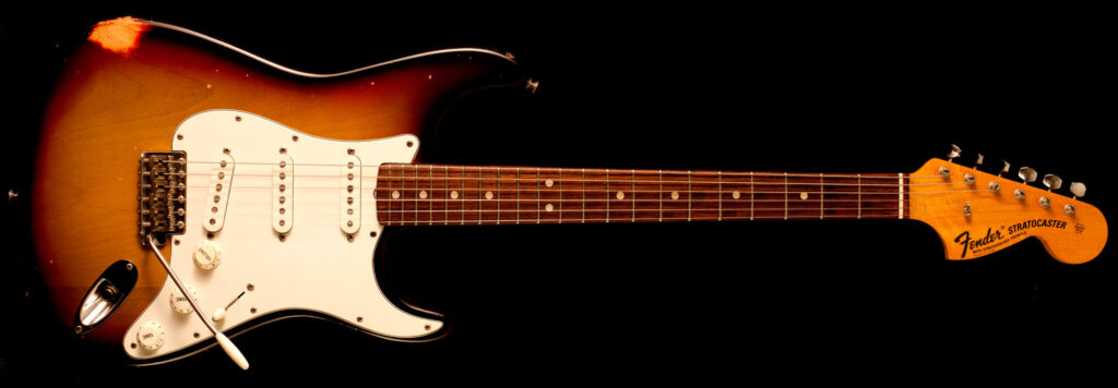 FenderStrat71SB_1