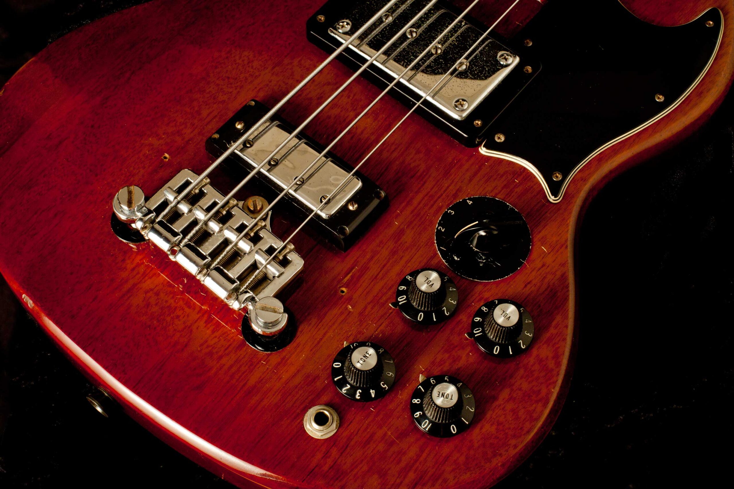 GibsonEB3-3