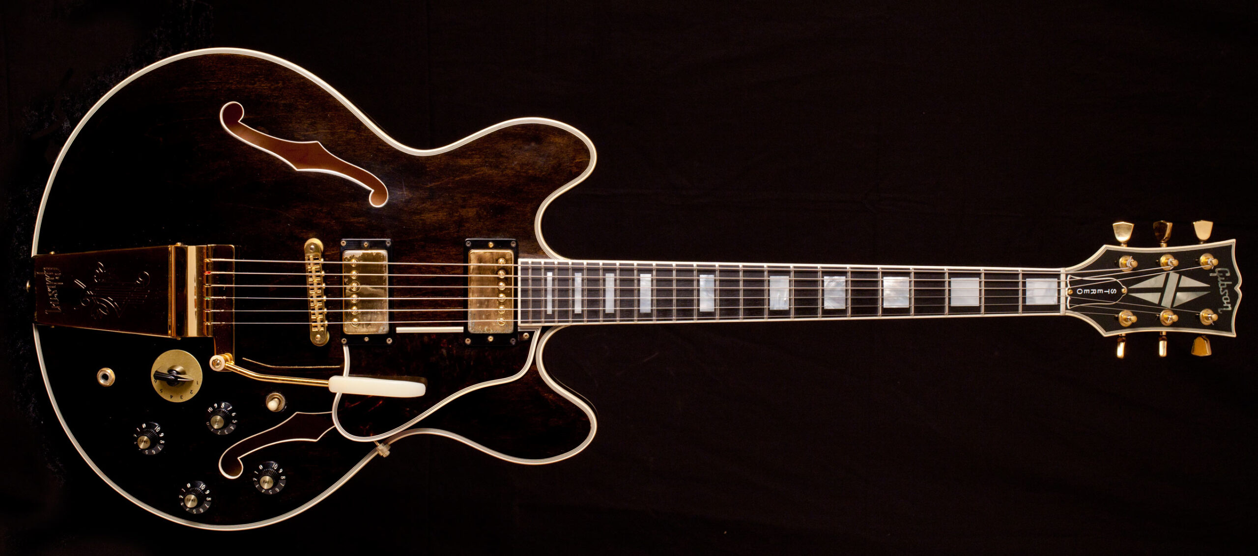 GibsonES335Stereo1977-1