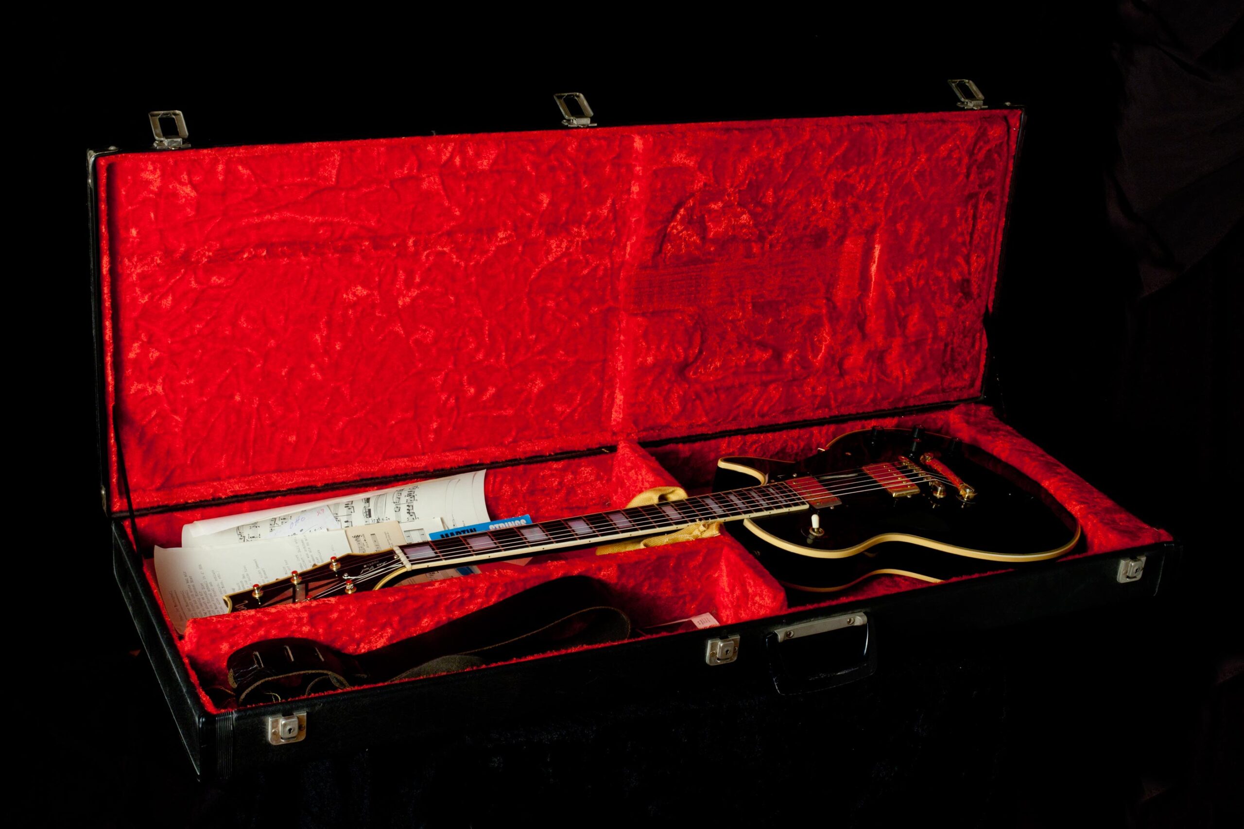 GibsonLesPaulCustom1974black-2