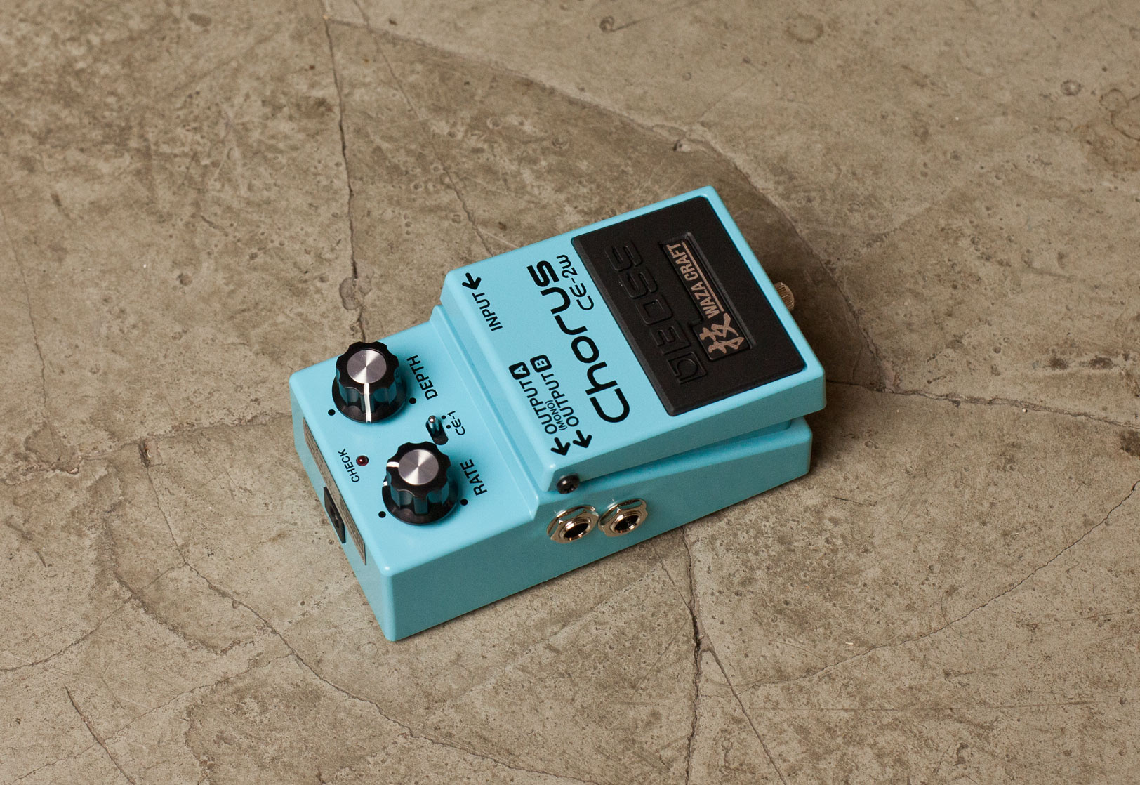 Boss Chorus CE-2W Waza Craft - Gitarren Total