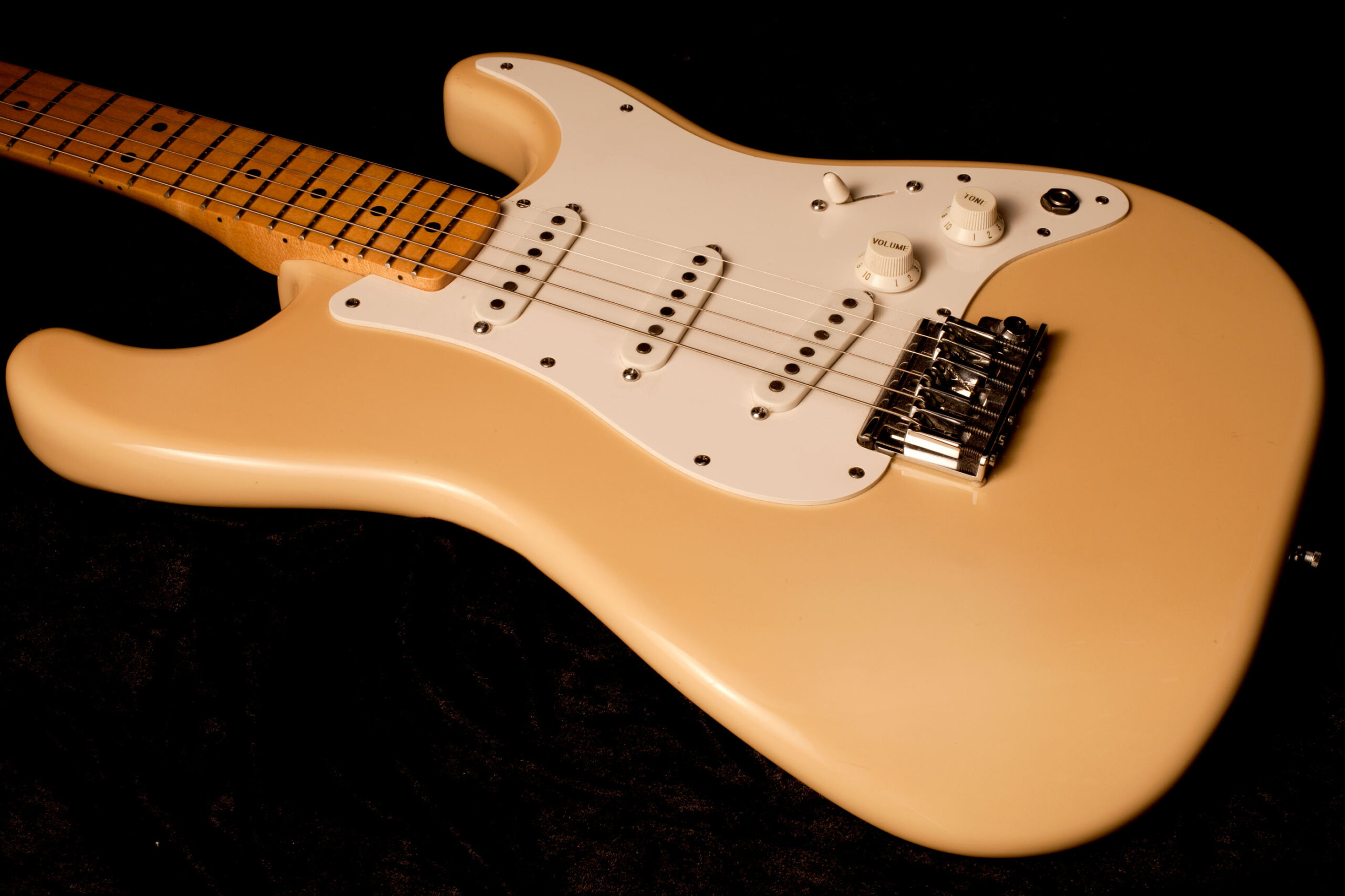Fender Stratocaster Dan Smith 1983 - Image 3