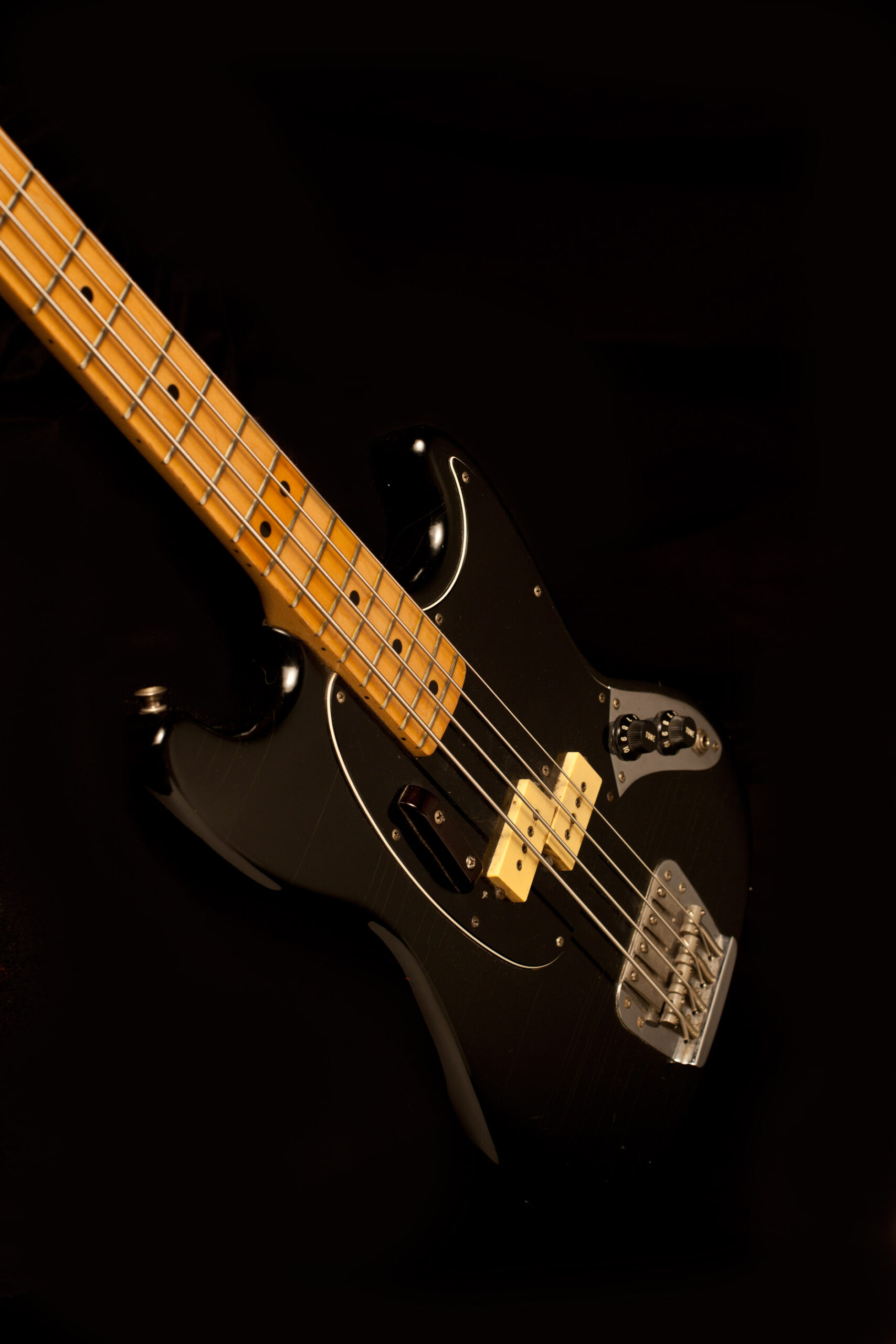 Fender Mustang Bass 1977 - Image 3