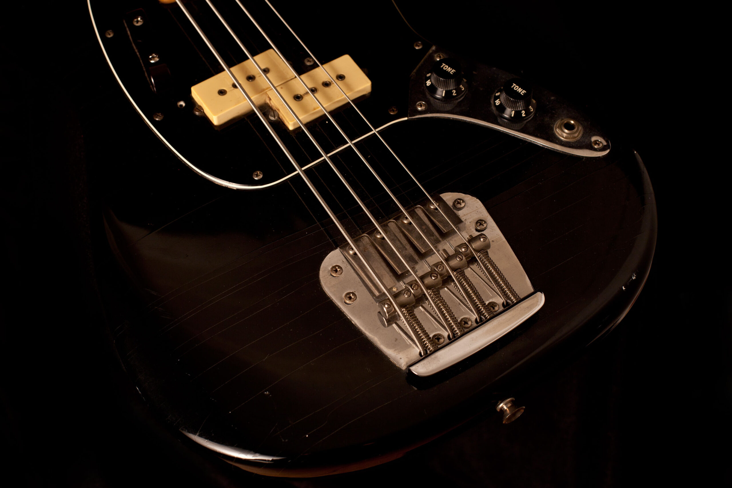 Fender Mustang Bass 1977 - Image 5