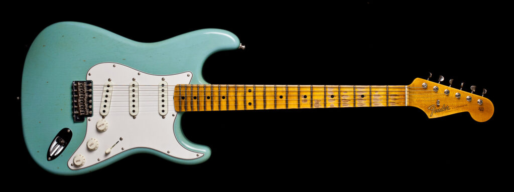 Fender Stratocaster Postmodern Journeyman Aged Daphne Blue 2018 Vorführmodell