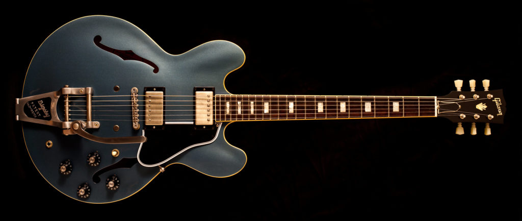 Gibson ES-335 Anchor Stud Pelham Blue Limited Run