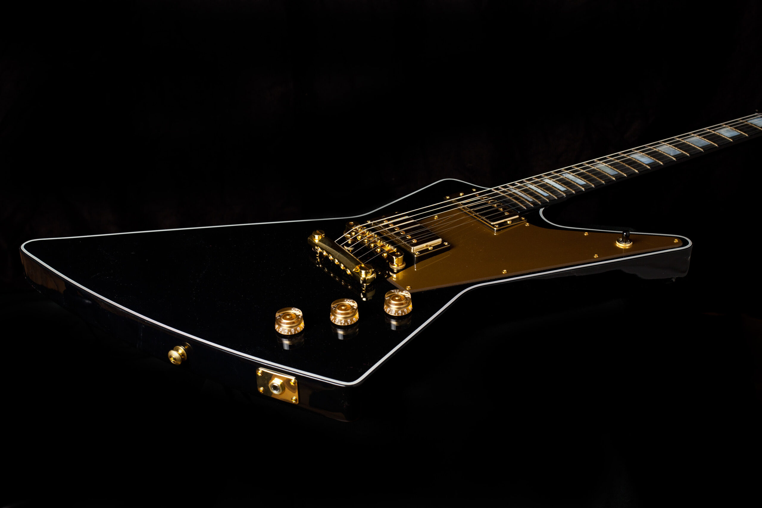 Gibson Explorer Lzzy Hale Dark Limited Run 2018 - Image 3