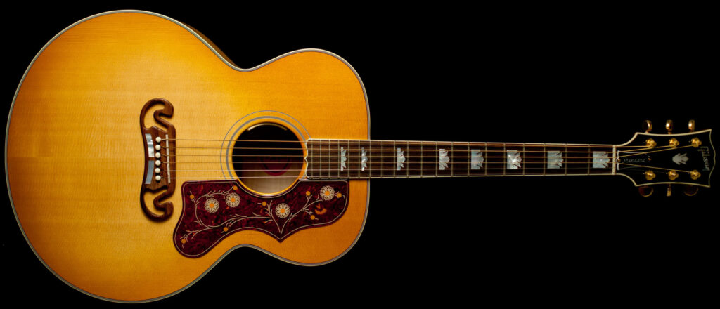Gibson SJ-200 Cherry Sunburst
