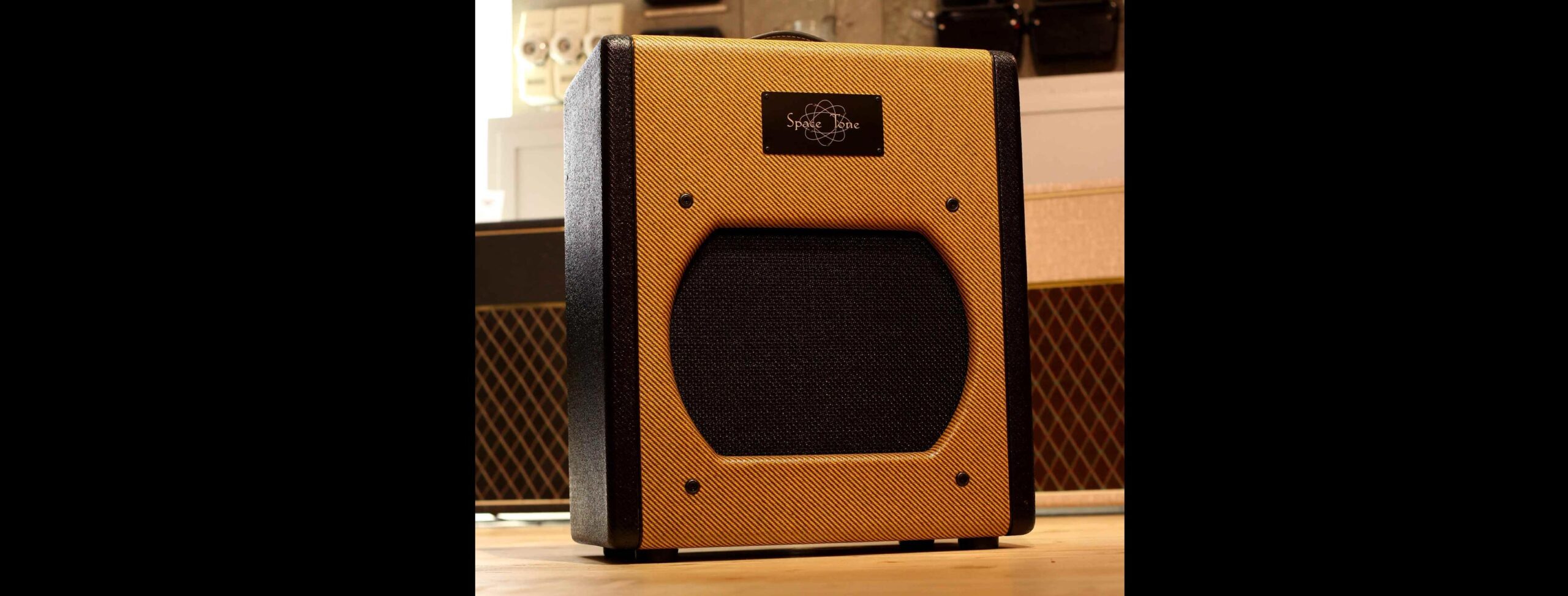 Swart Atomic Space Tone