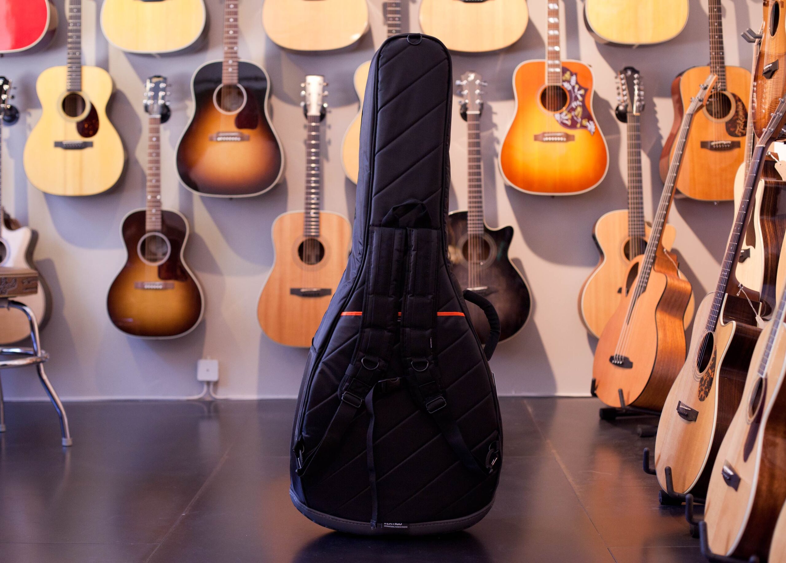 Mono Vertigo Dreadnought Bag - Image 3