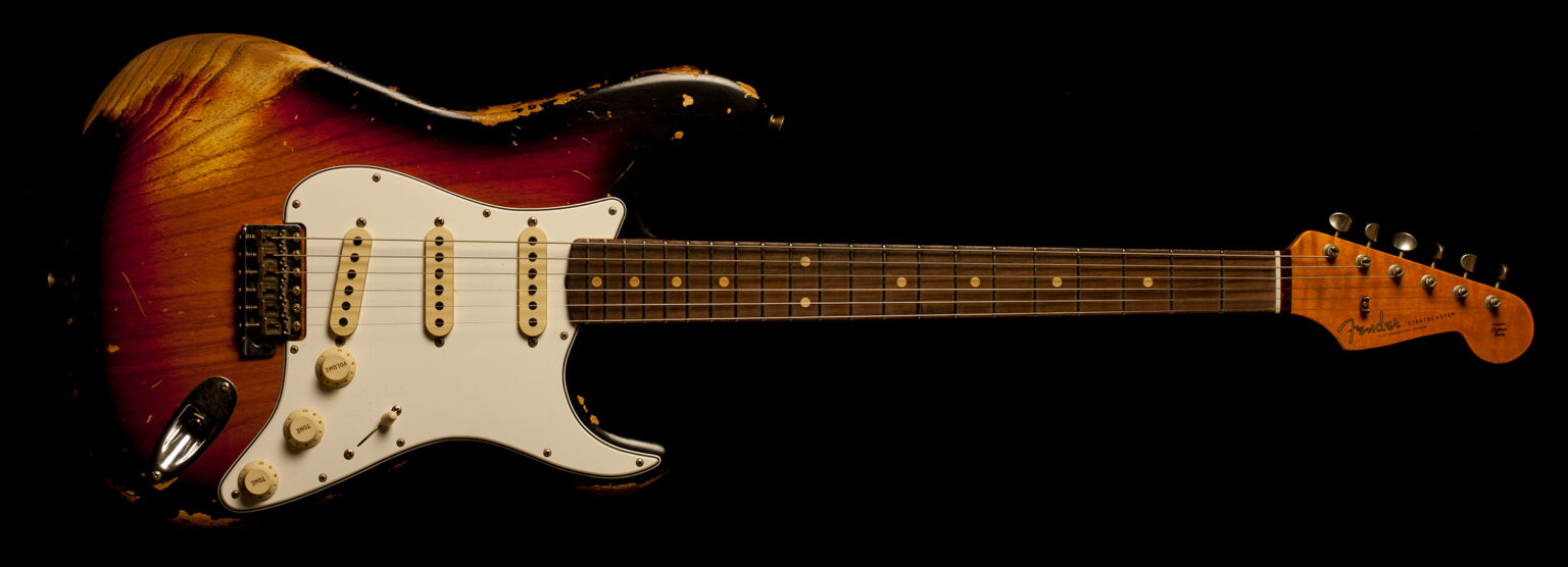 Fender Stratocaster '59 Heavy Relic 3-Tone Sunburst