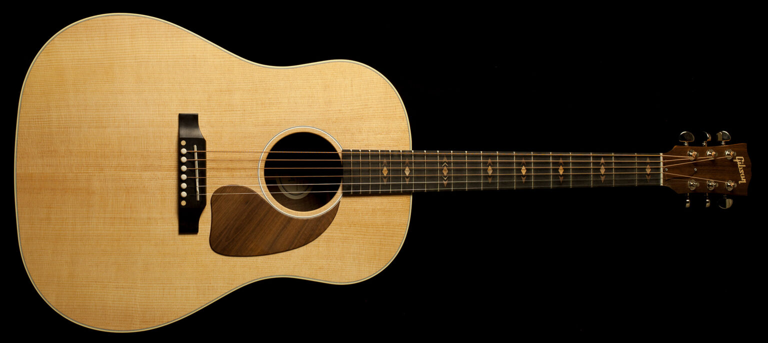 Gibson J-45 Sustainable Antique Natural