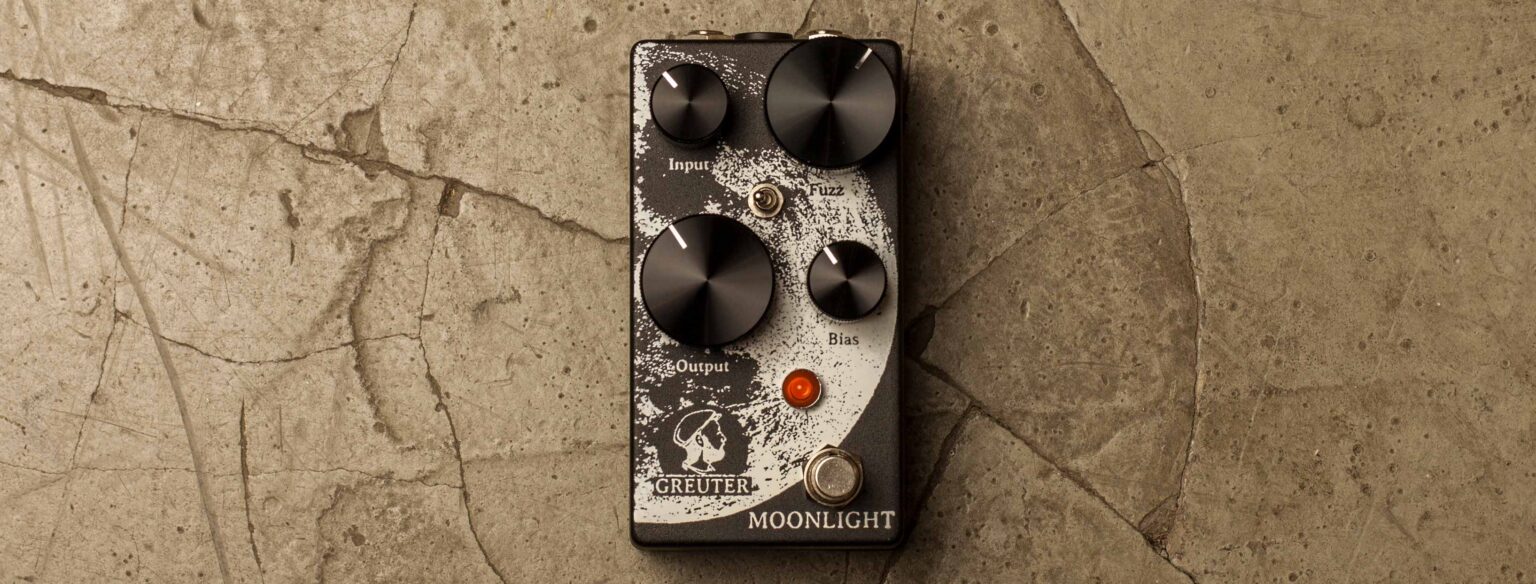 Greuter Audio Moonlight White on Black