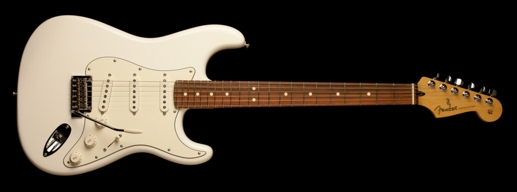 Fender Stratocaster Player Polar White Pau Ferro