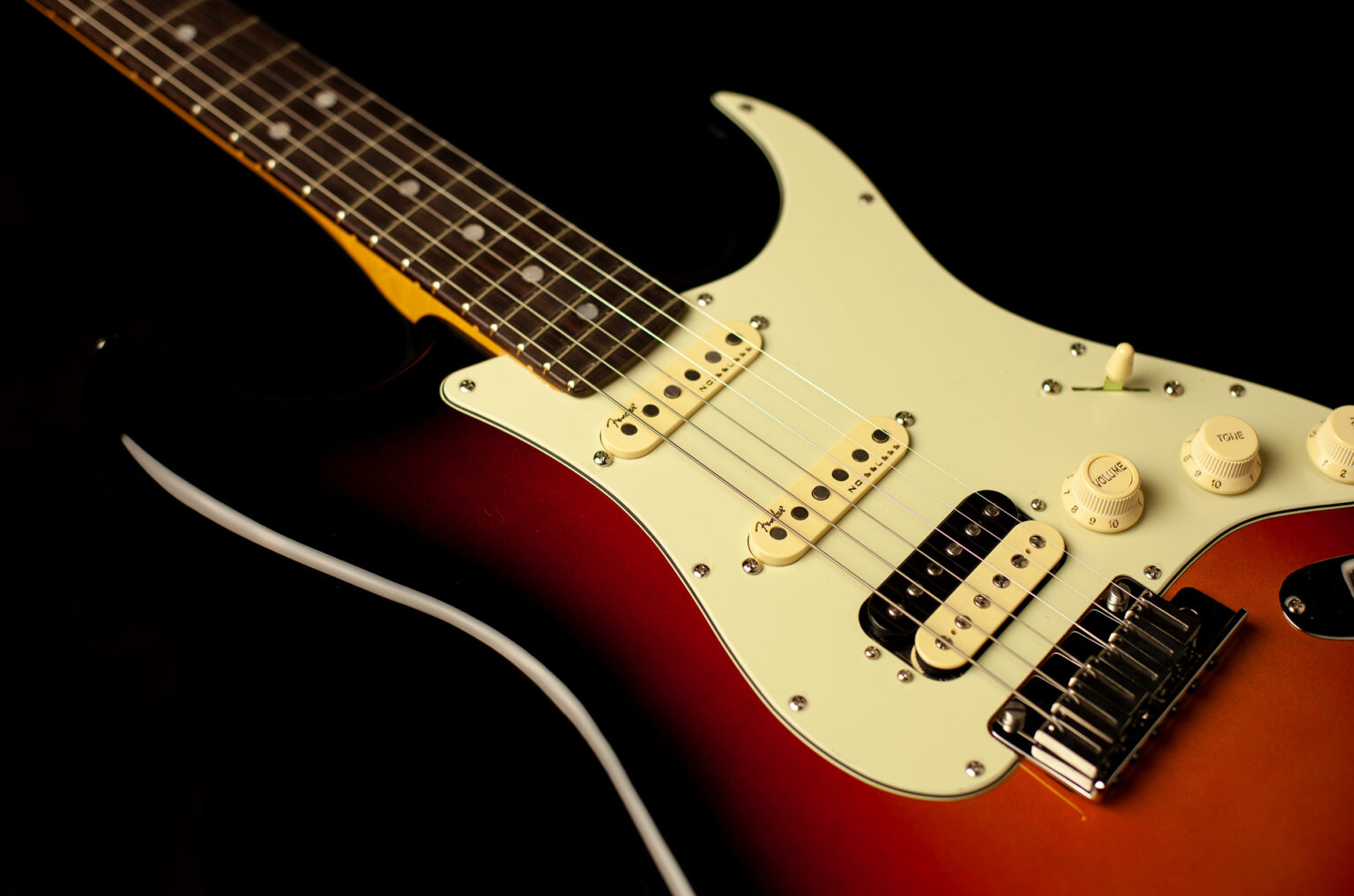 Fender Stratocaster American Ultra HSS Ultraburst - Image 6