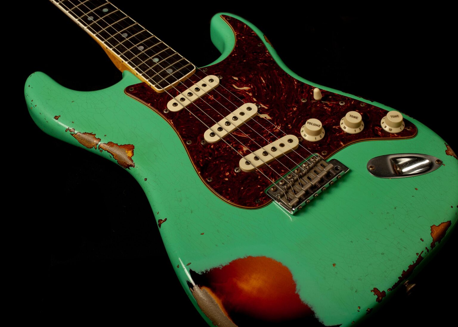 Fender Stratocaster LTD 60's Bound Neck Heavy Relic Seafoam Green over 3-Tone Sunburst 2015 - Image 6