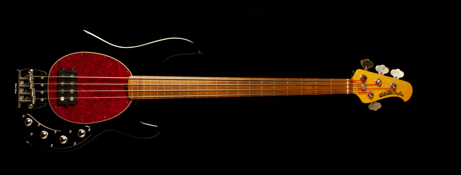 Music Man Stingray Black Fretless 1995