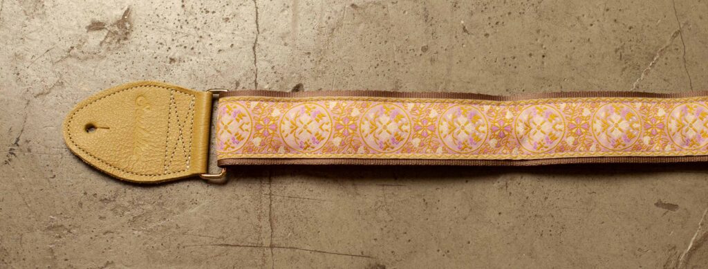 Souldier Strap Medallion Lavender Gold Ends