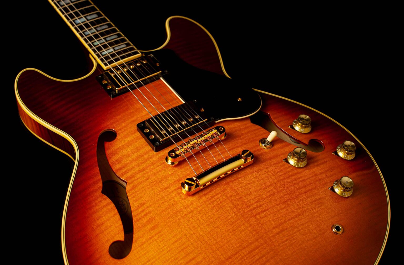 Yamaha SA2200 Violin Sunburst 2011 - Image 6