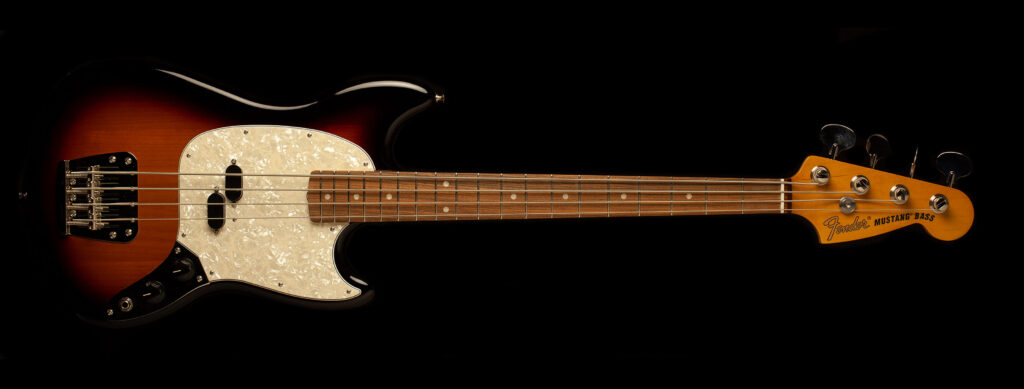 Fender Mustang Bass Vintera 60's 3-Tone Sunburst