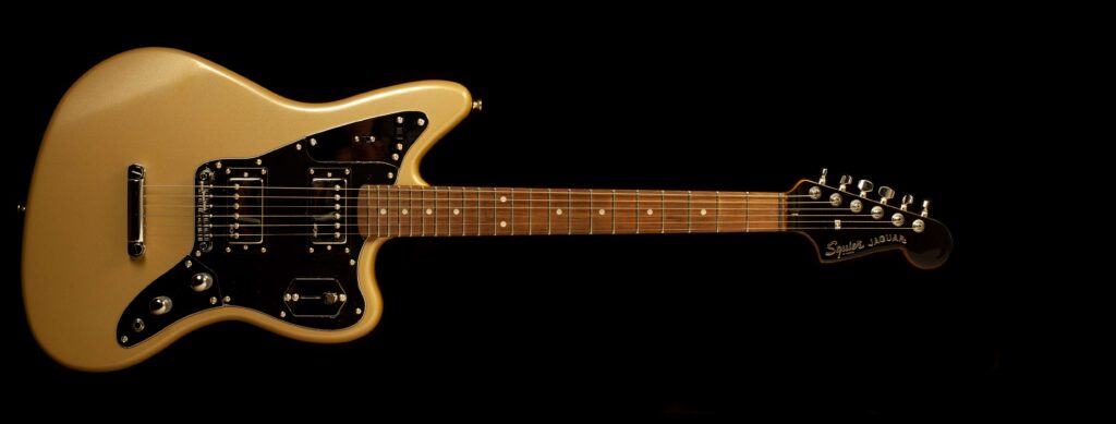 Squier Jaguar Contemporary HH Shoreline Gold