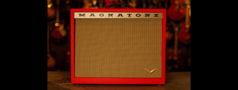 Magnatone Varsity Reverb Combo HiWatt Red