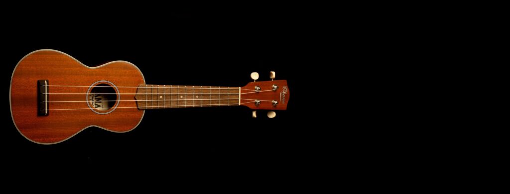 Ohana OHSK20 Soprano Solid Mahogany Top