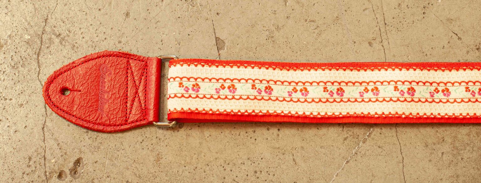 Souldier Strap Freesia Red/Pink on White