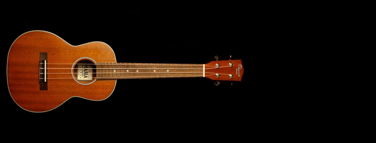 Ohana OHTK20 Tenor Solid Mahagoni Top