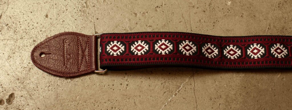 Souldier Strap Pillar Burgundy