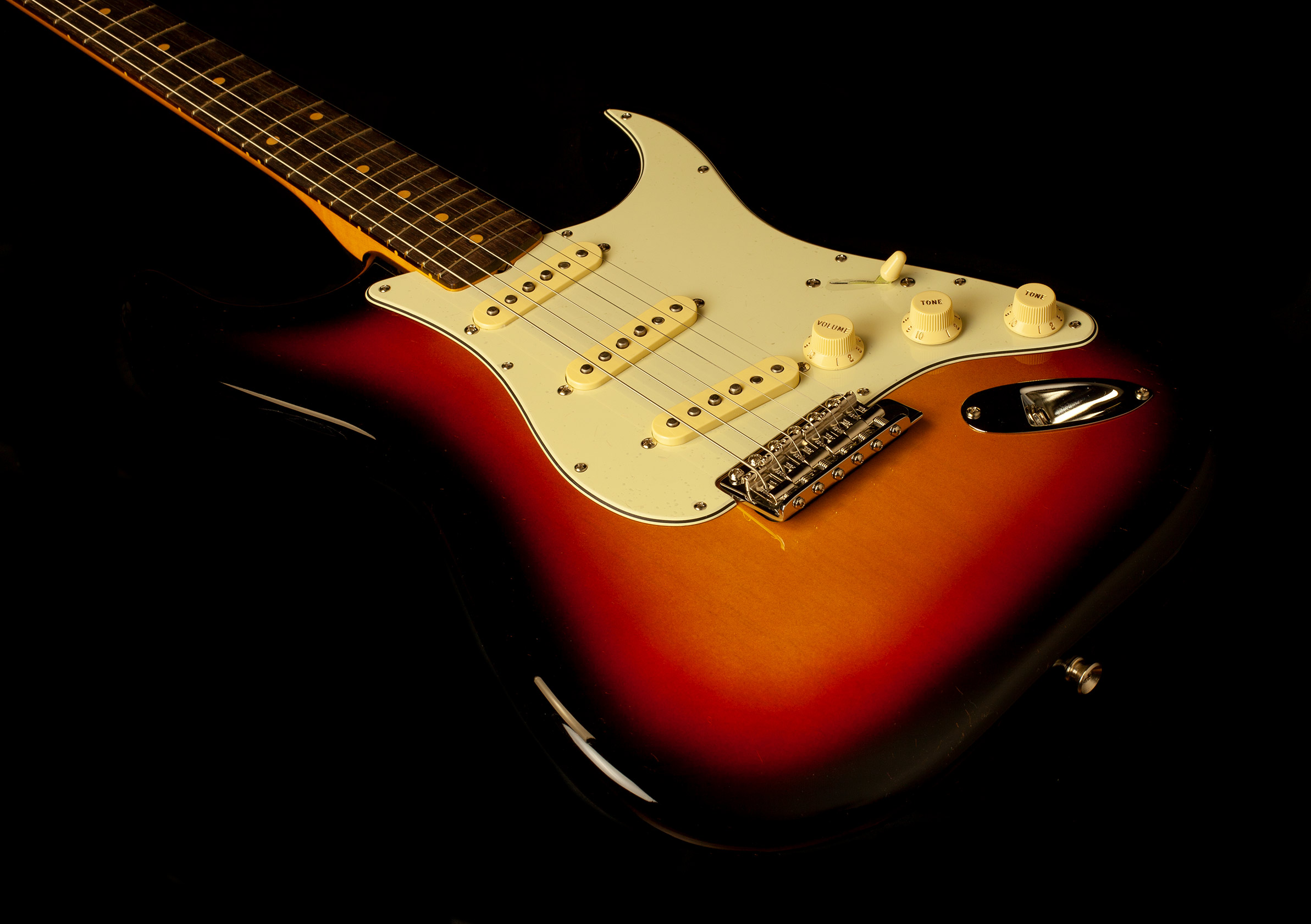 Fender Stratocaster American Vintage II 1961 3-Color Sunburst – Bild 6