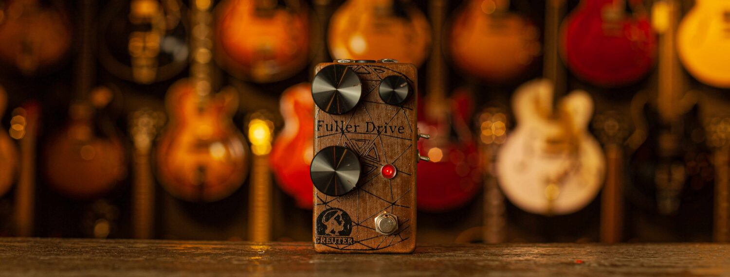 Greuter Fuller Drive Black on Rust