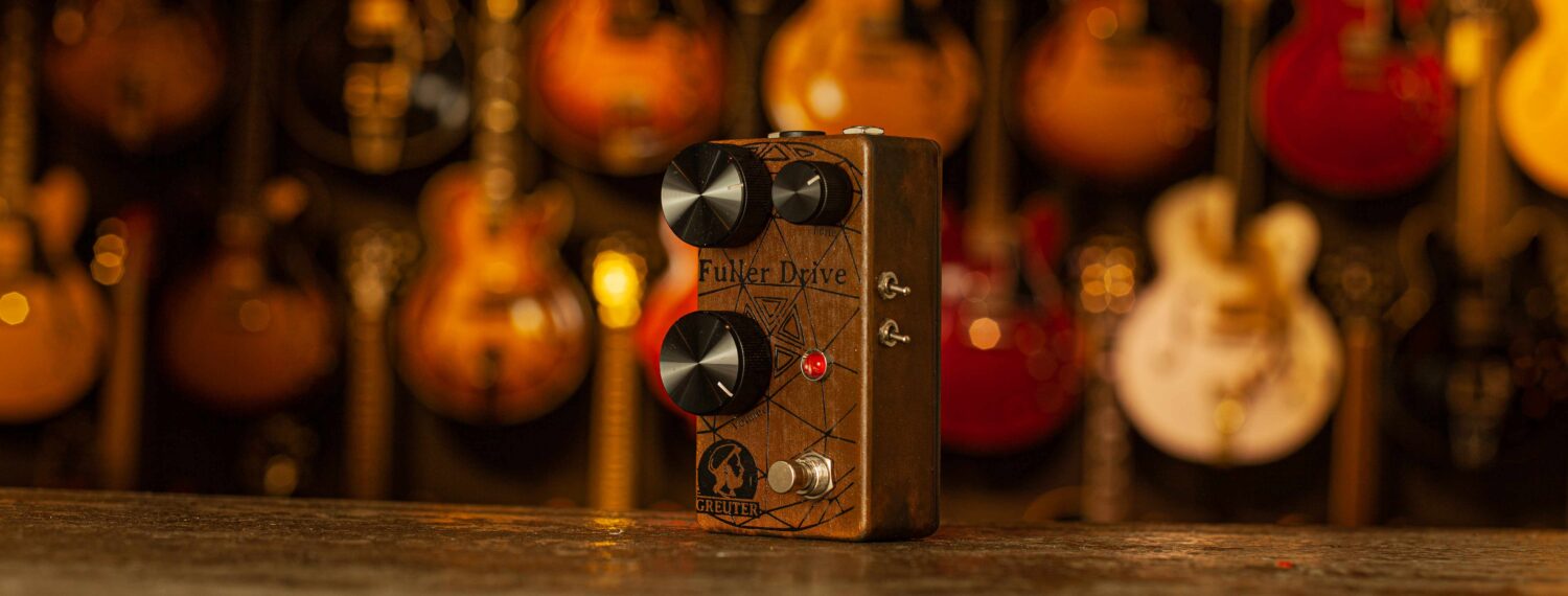 Greuter Fuller Drive Black on Rust - Image 2