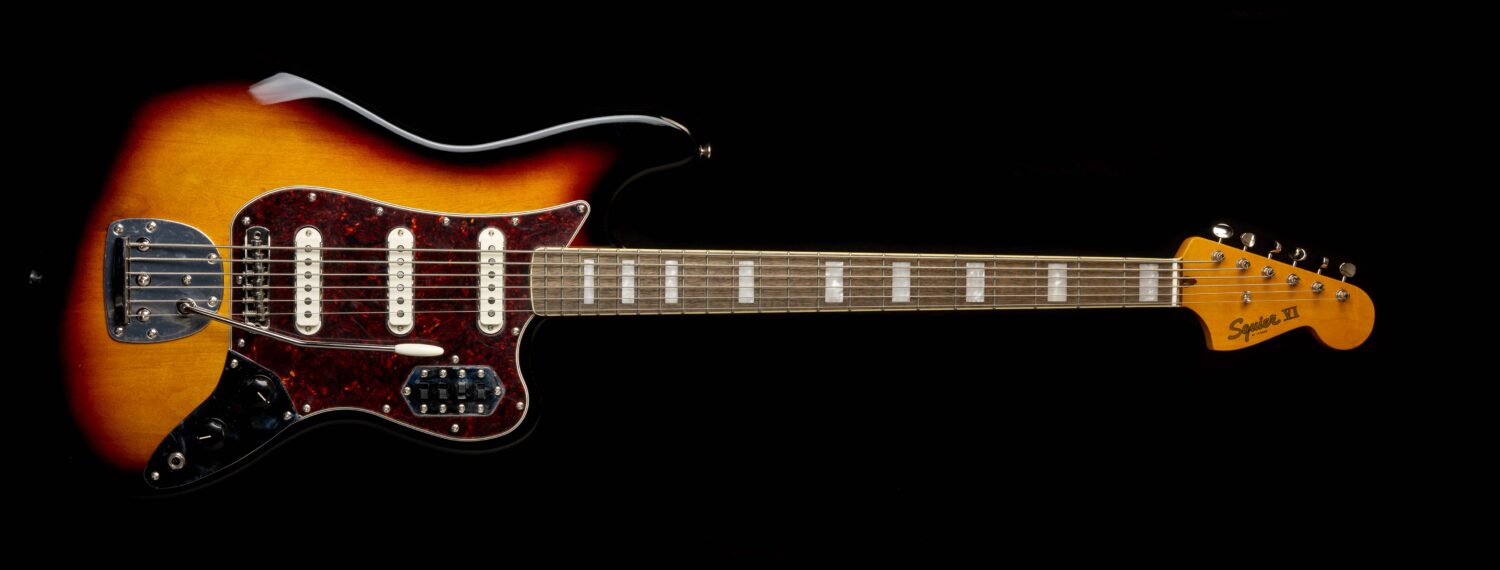 Squier Classic Vibe Bass VI 3-Tone Sunburst