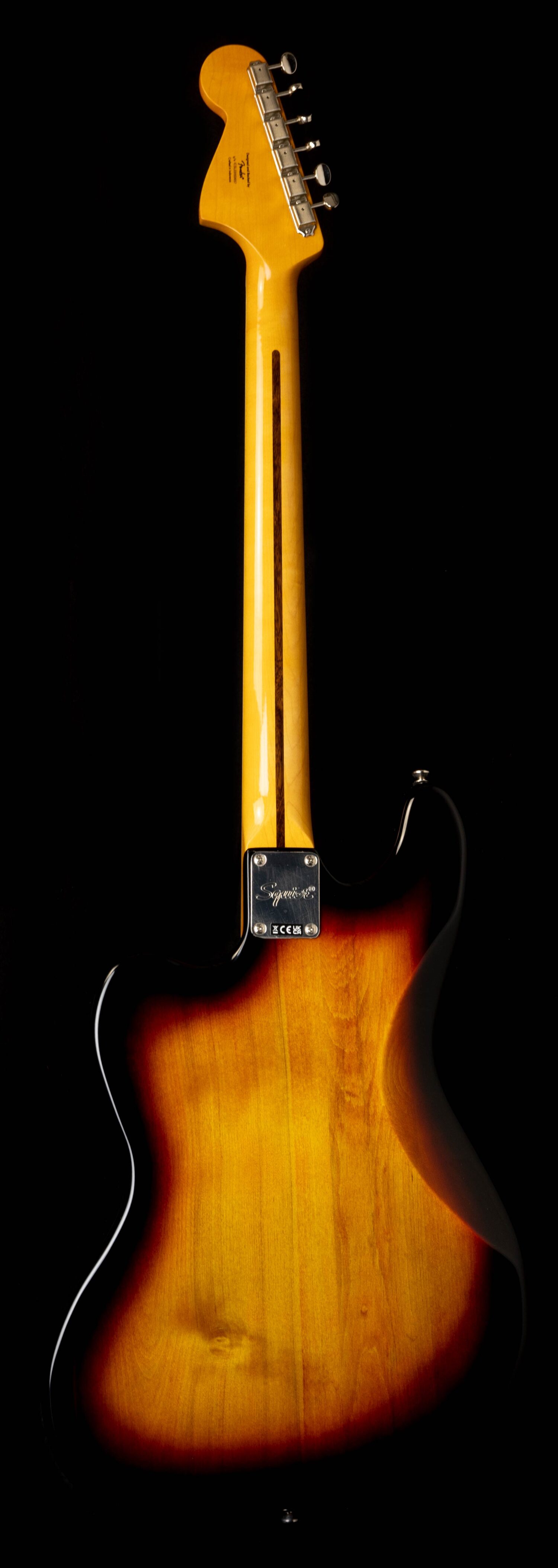Squier Classic Vibe Bass VI 3-Tone Sunburst - Image 3