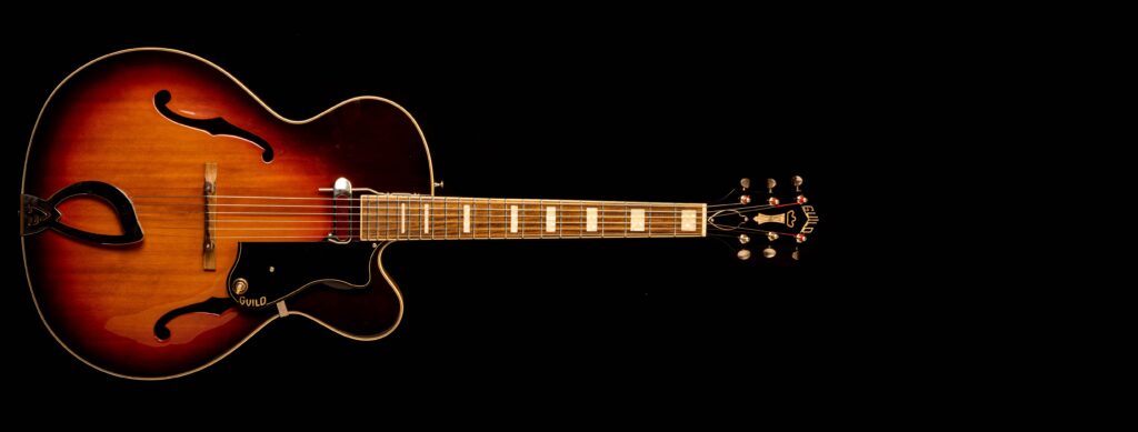 Guild A-150 Savoy Antique Burst 2013