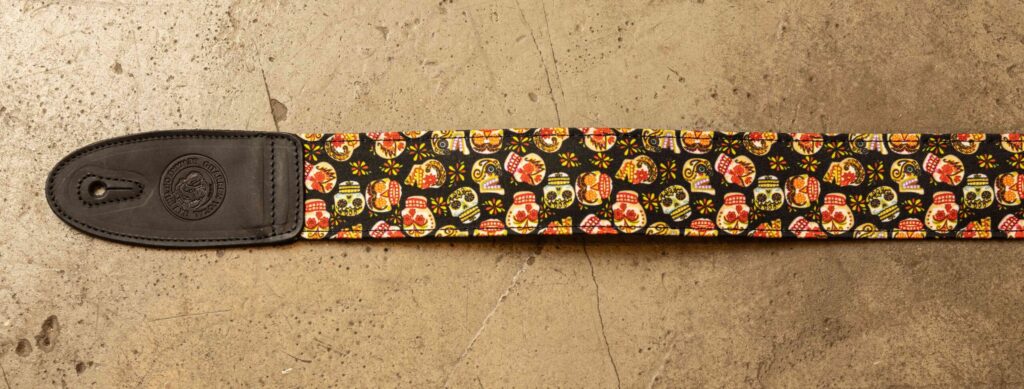 Bourbon Strap Velvet Viracocha