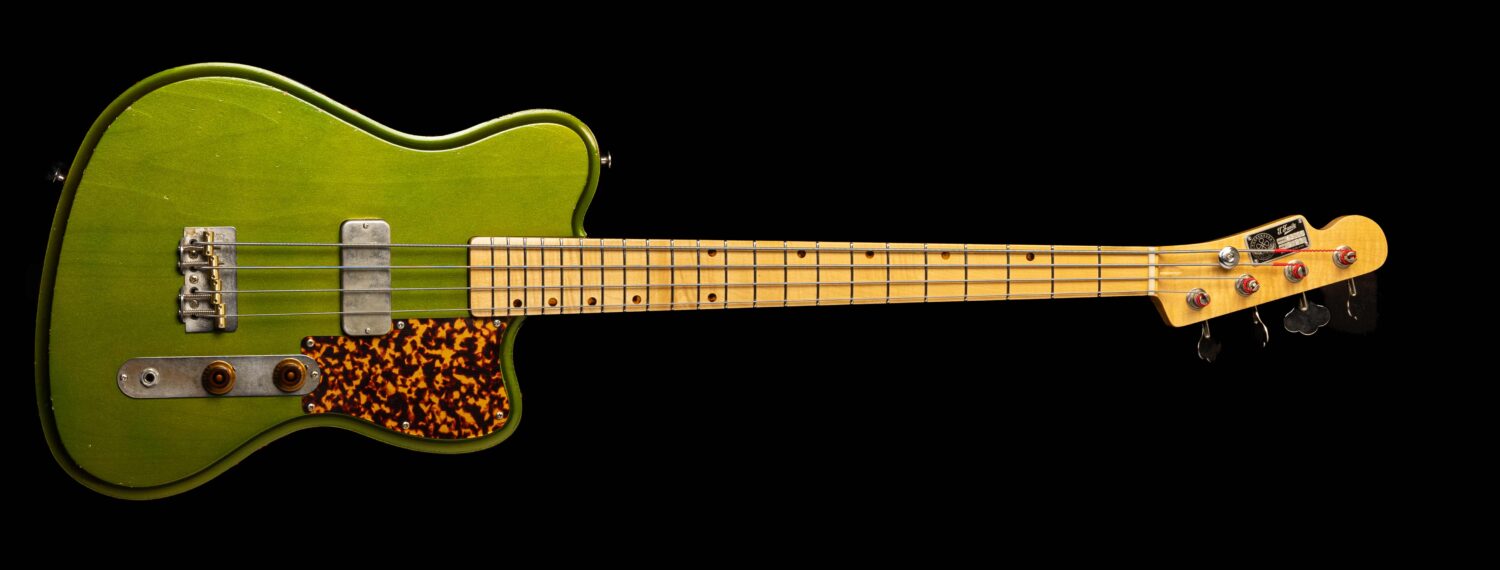 Vuorensaku T. Family Bass Aged Candy Green "Emeraldo"