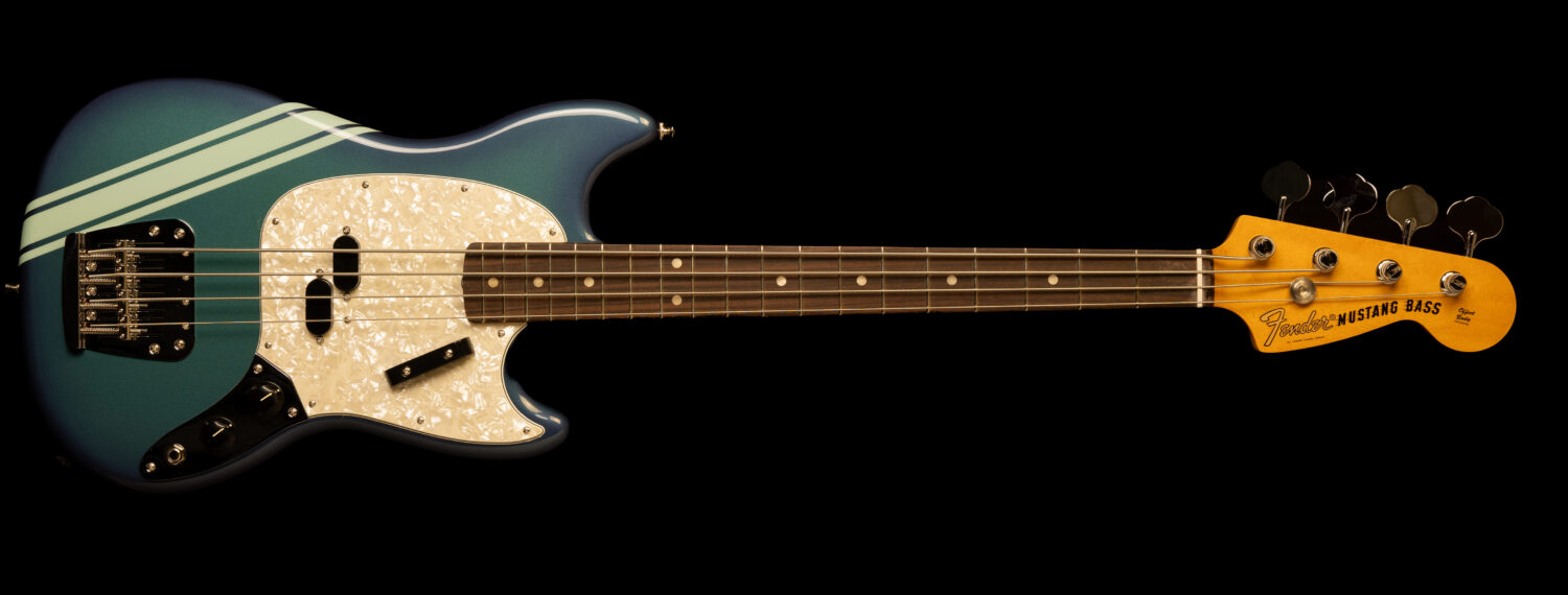 Fender Mustang Bass Vintera ll 70's Competition Burgundy