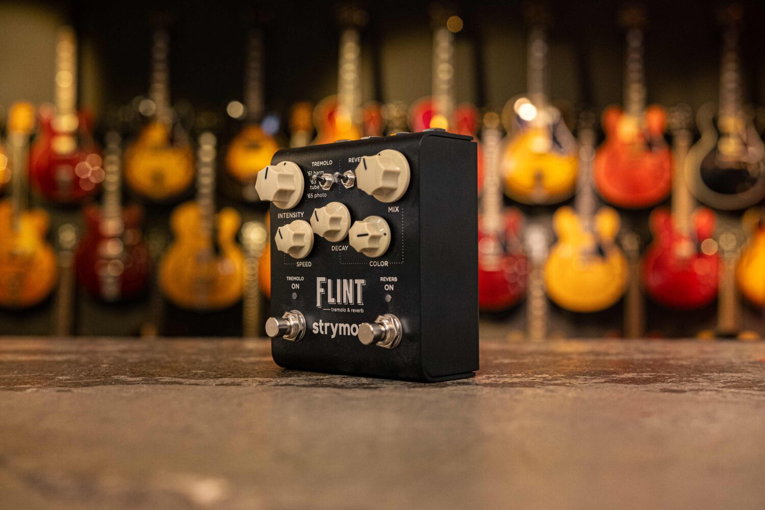 Strymon Flint V2 Tremolo & Reverb - Image 2