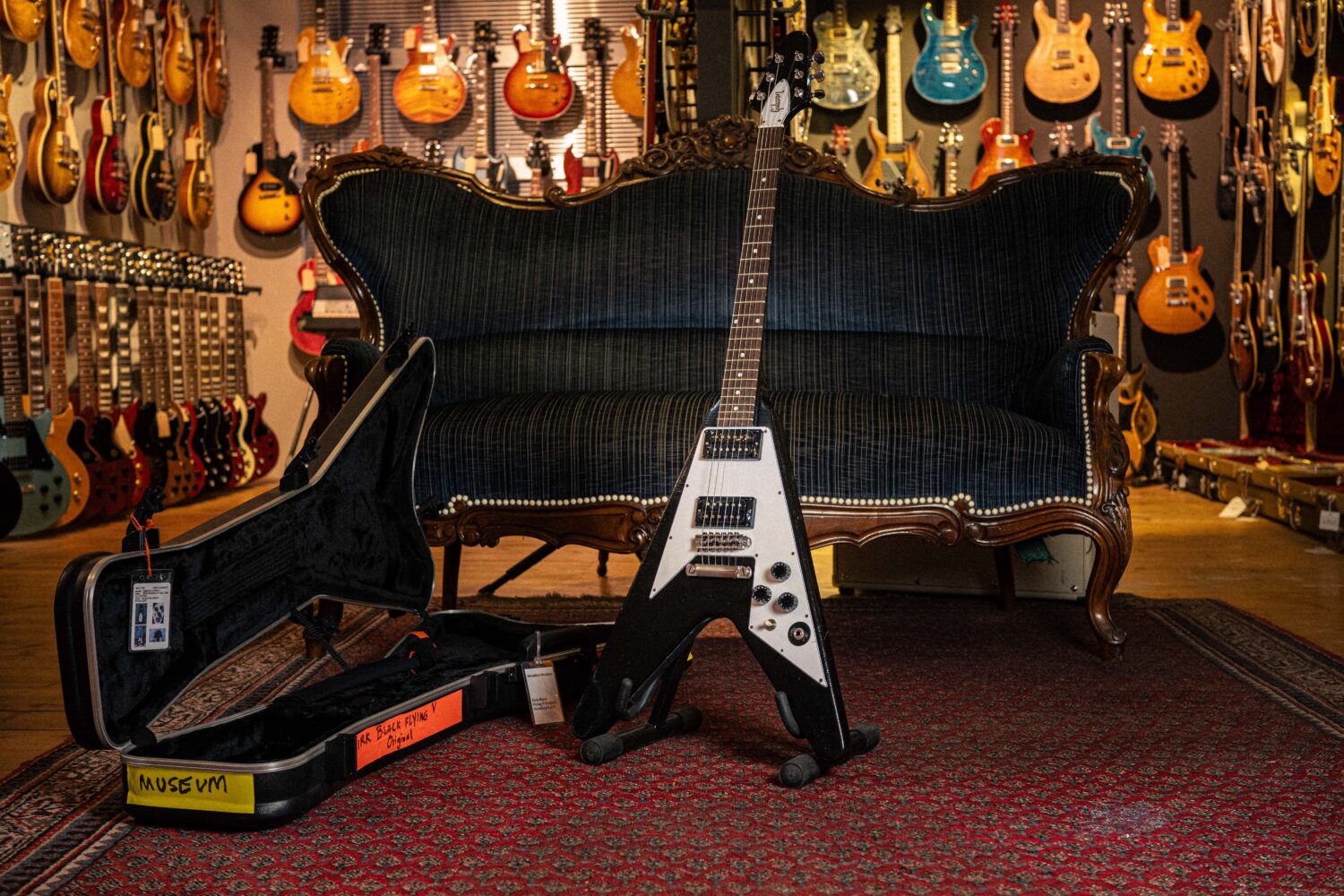 Gibson Flying-V 1979 Kirk Hammett Ebony Limited to 200 - Image 9
