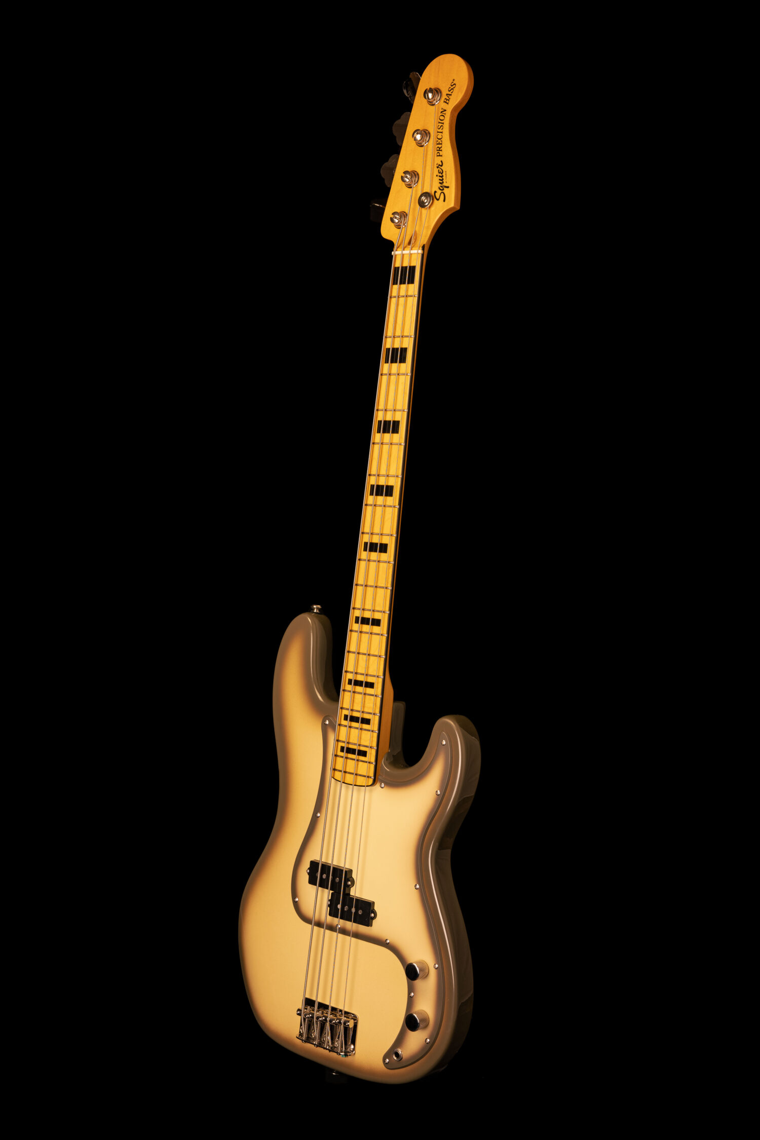 Squier Precision Bass Classic Vibe 70's Antigua FSR - Image 4