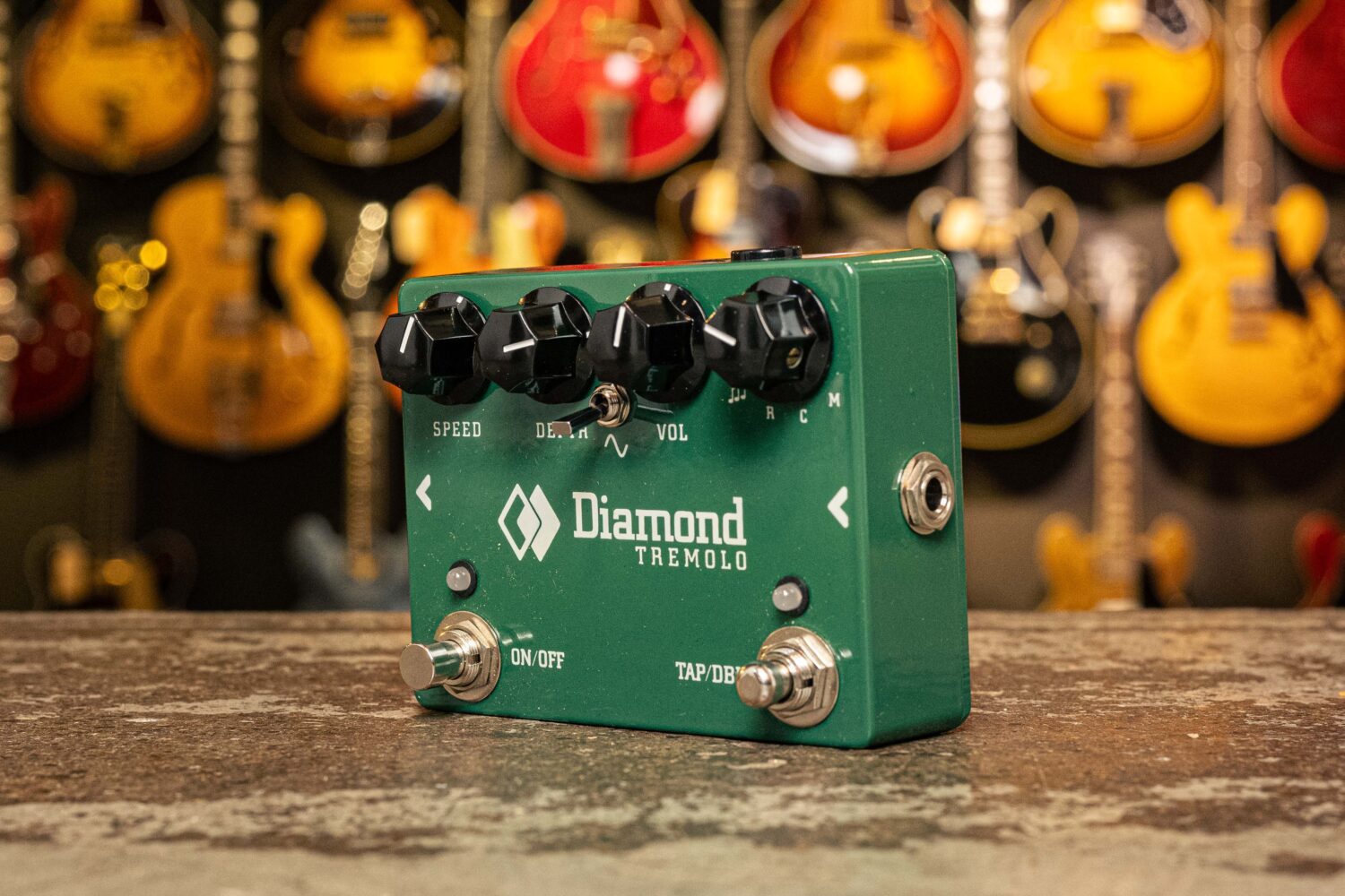 Diamond Tremolo Pre Owned – Bild 2