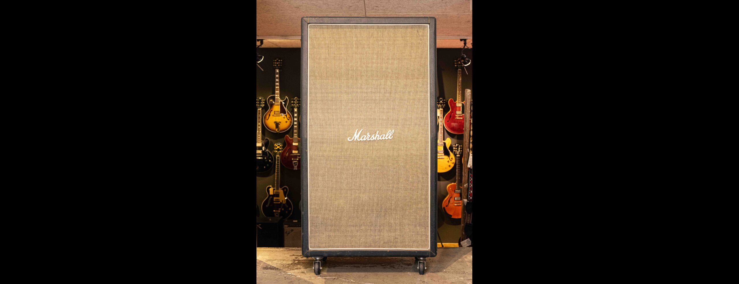 Marshall 1990 Cabinet 2x 12" Celestion Black Back 1978