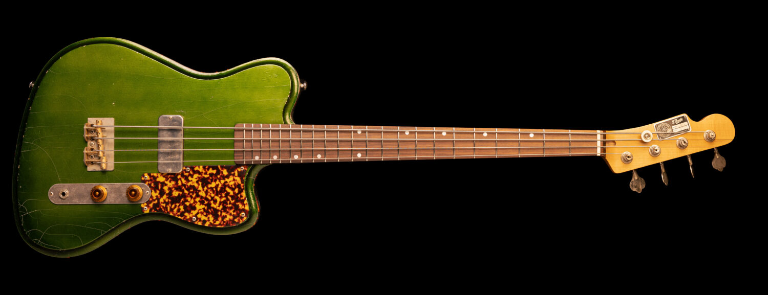 Vuorensaku T. Family Bass "Emeraldo II" Aged Candy Green