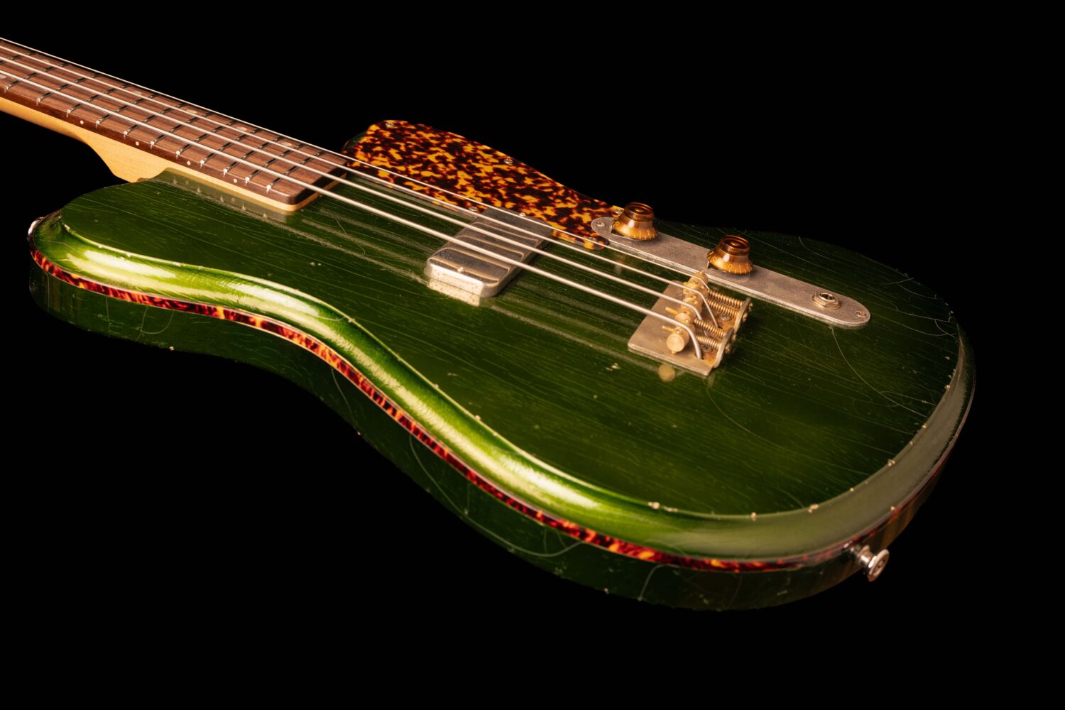 Vuorensaku T. Family Bass "Emeraldo II" Aged Candy Green - Image 7