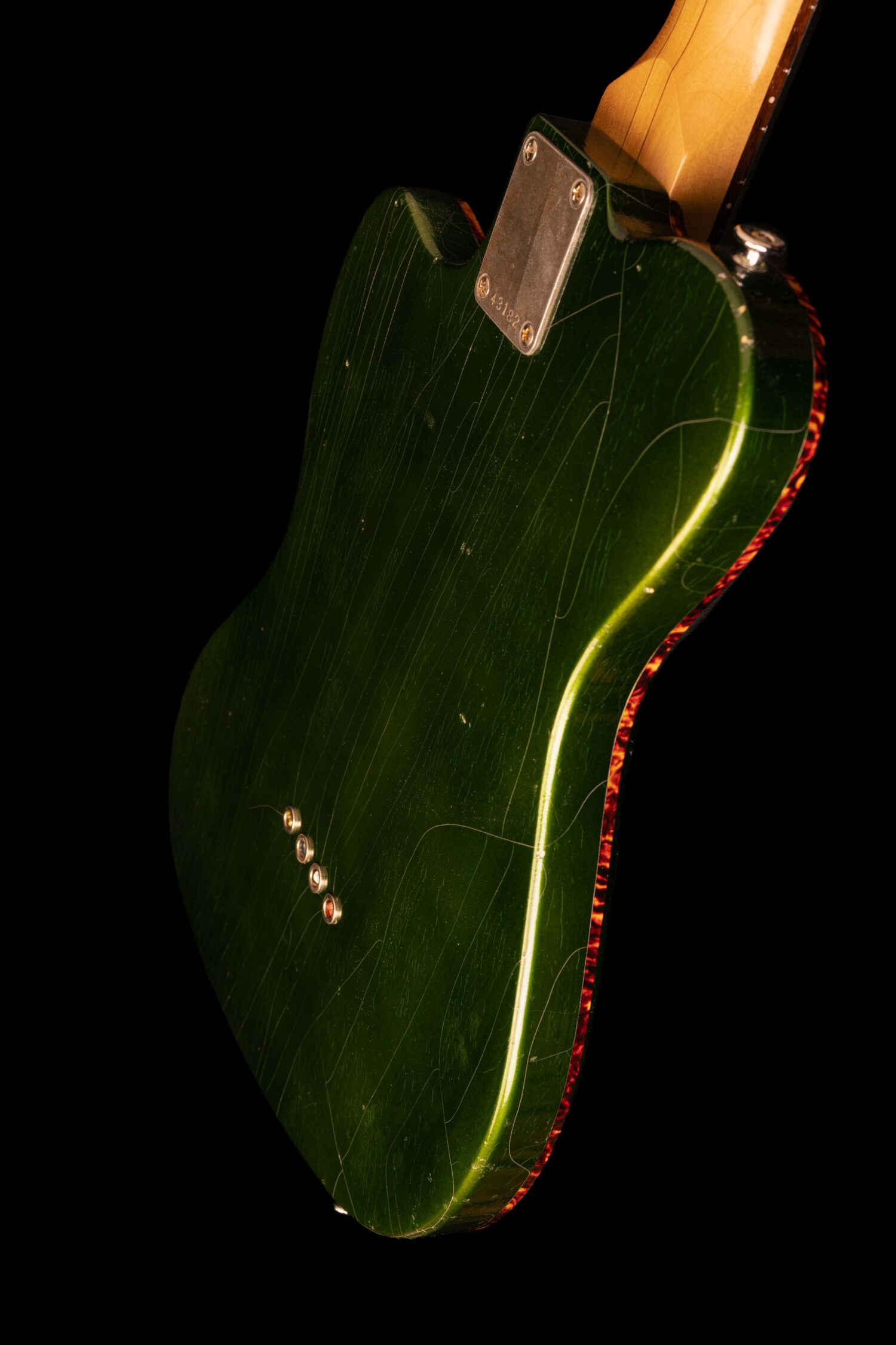Vuorensaku T. Family Bass "Emeraldo II" Aged Candy Green - Image 9