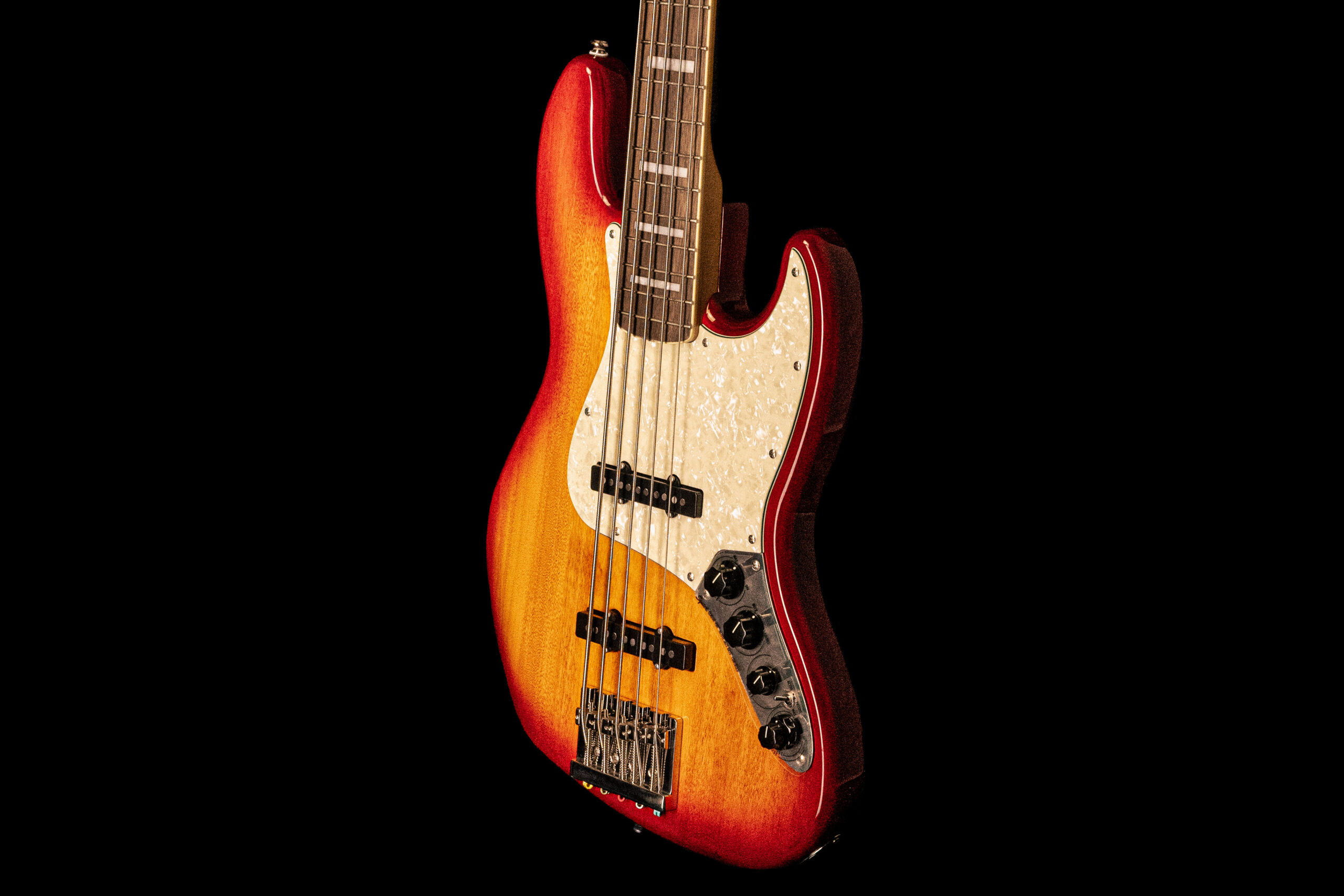 Squier Active Jazz Bass V Classic Vibe 70's Sienna Sunburst - Image 4